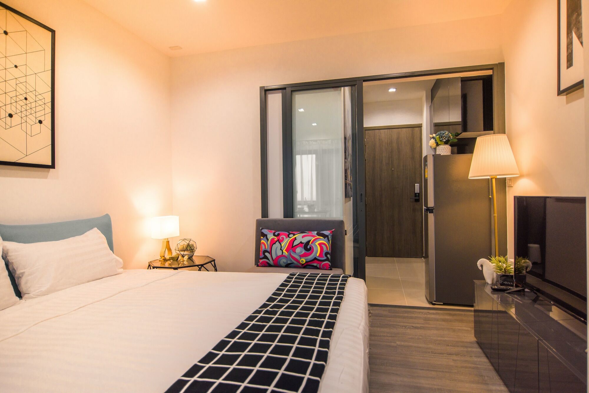 Roomme Hospitality The Rich Branch Khách sạn Bangkok